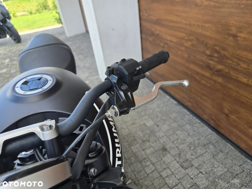 Triumph Trident - 3