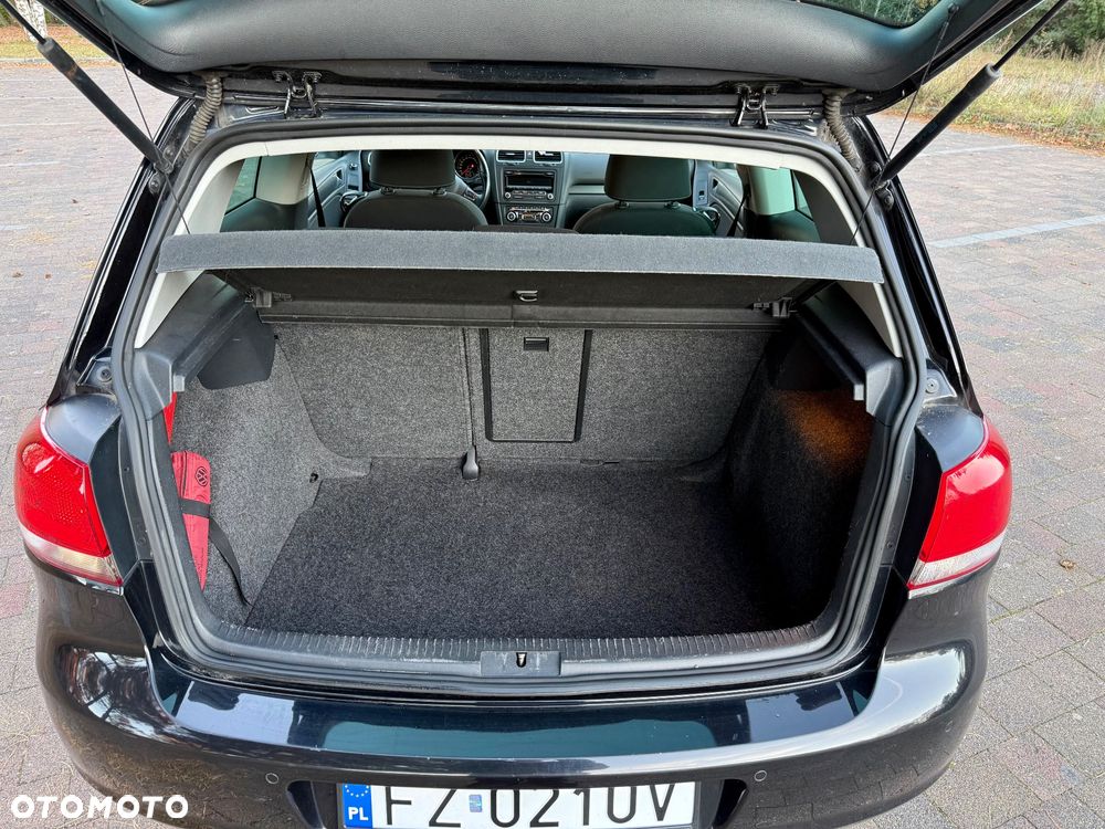 Volkswagen Golf 1.2 TSI BlueMot Comfortline - 23