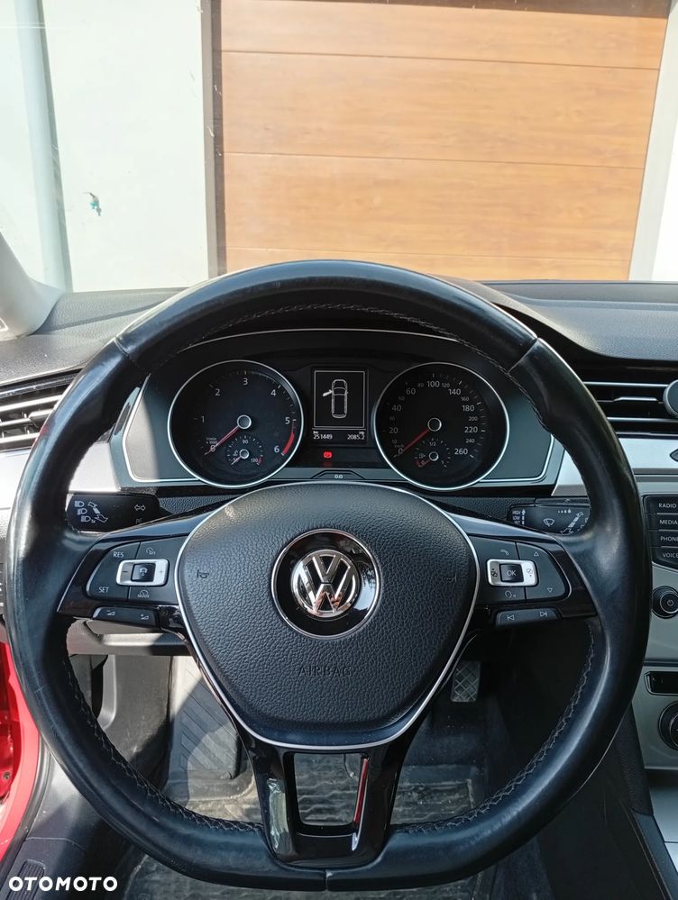 Volkswagen Passat 2.0 TDI SCR (BlueMotion Technology) 4Motion Comfortline - 16