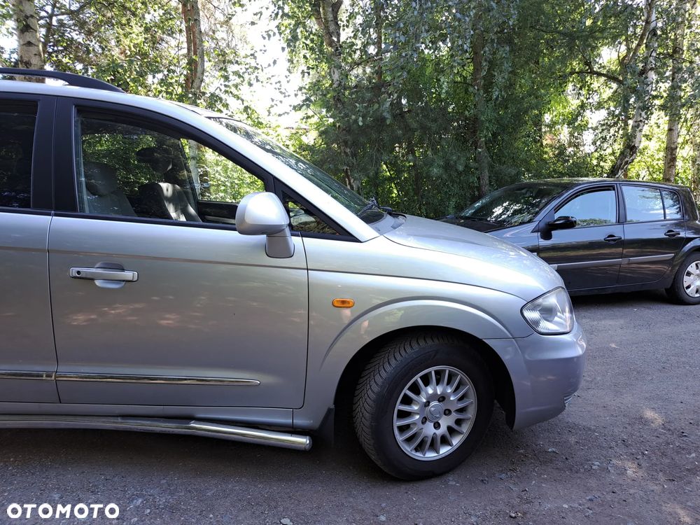SsangYong/KGM Rodius - 40