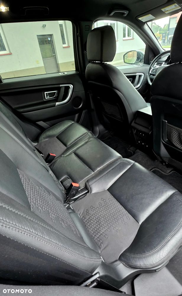 Land Rover Discovery Sport - 27