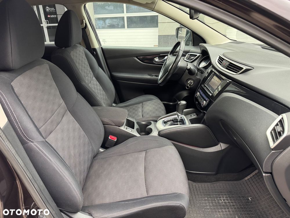 Nissan Qashqai 1.6 DCi Xtronic N-Connecta - 14