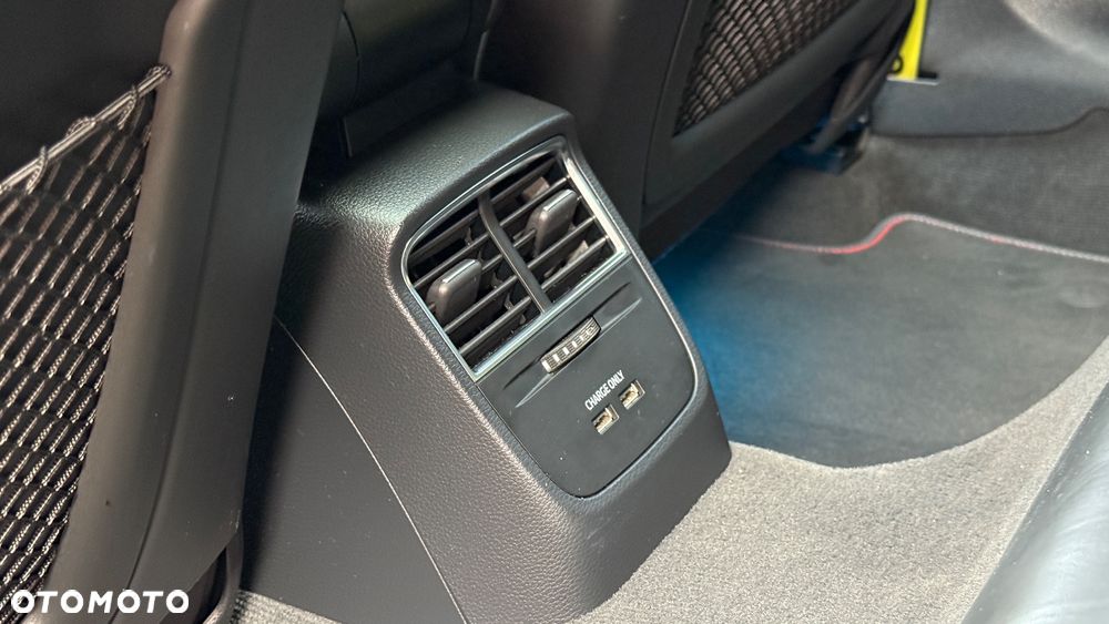 Audi S3 S tronic - 16