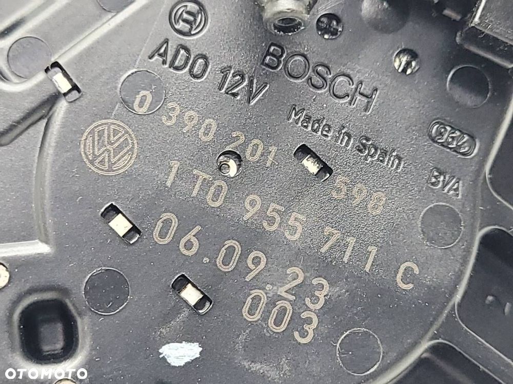SILNICZEK WYCIERACZKI TYŁ VW TOURAN I 1T0955711C 2006 EU - 7