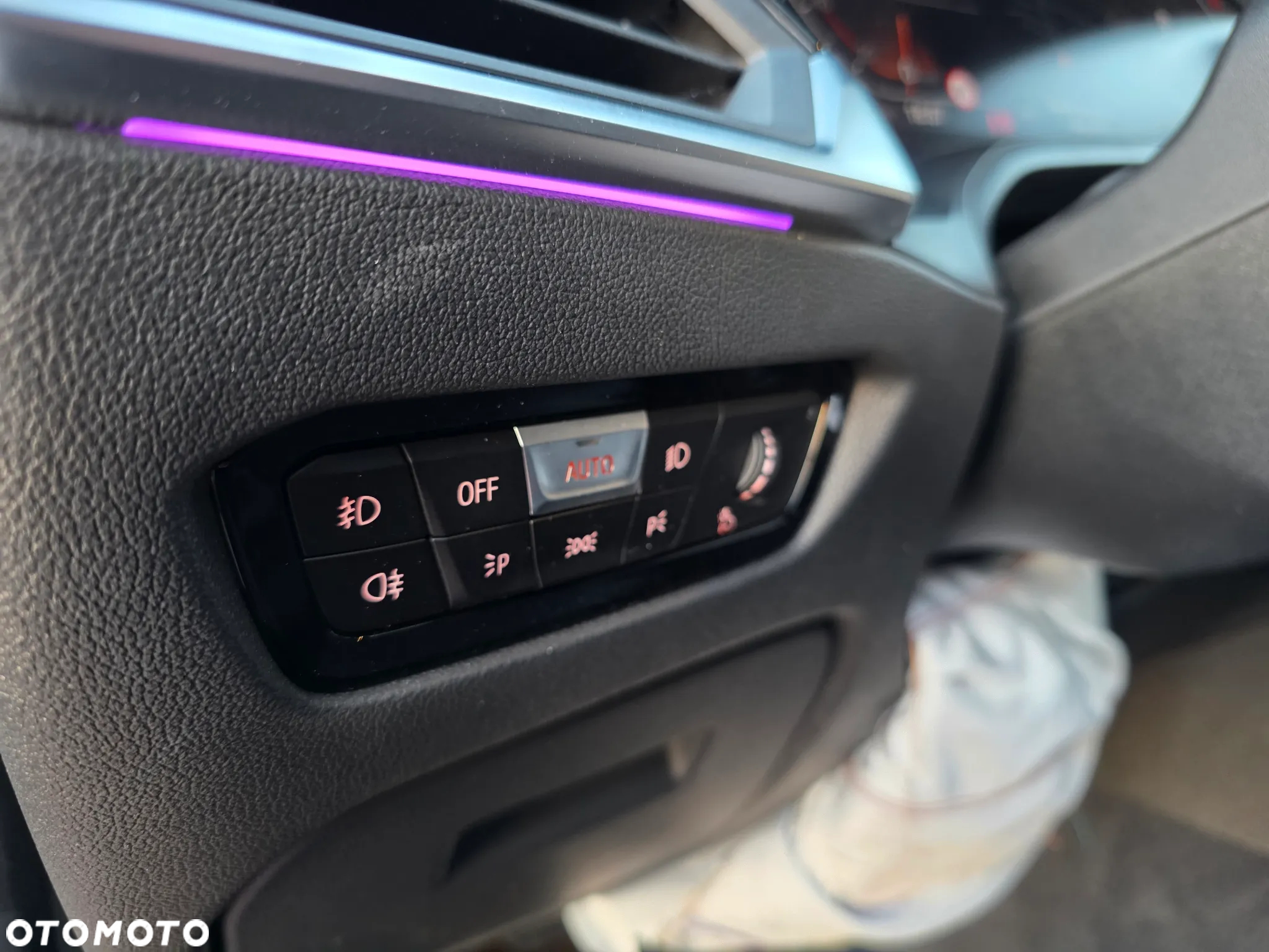 BMW Seria 3 320i Sport Line sport - 28