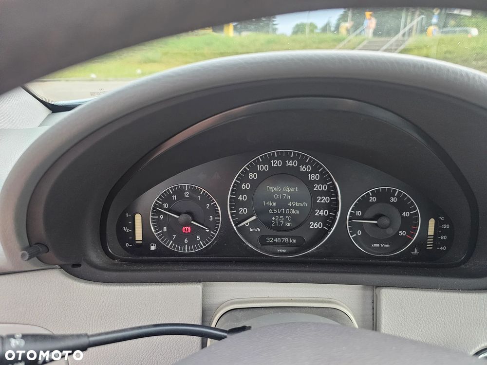 Mercedes-Benz CLK 270 CDI Avantgarde - 8