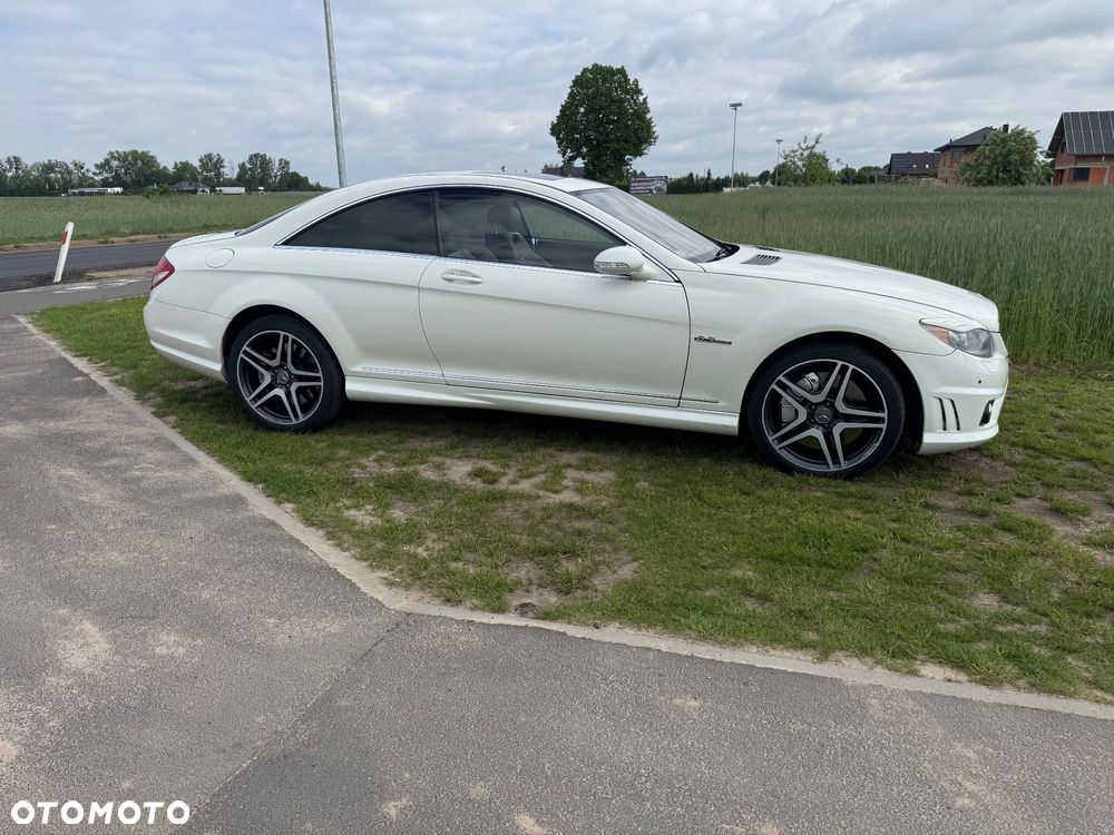 Mercedes-Benz CL 63 AMG - 12