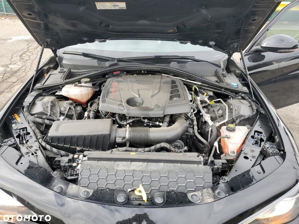 Alfa Romeo Giulia - 10