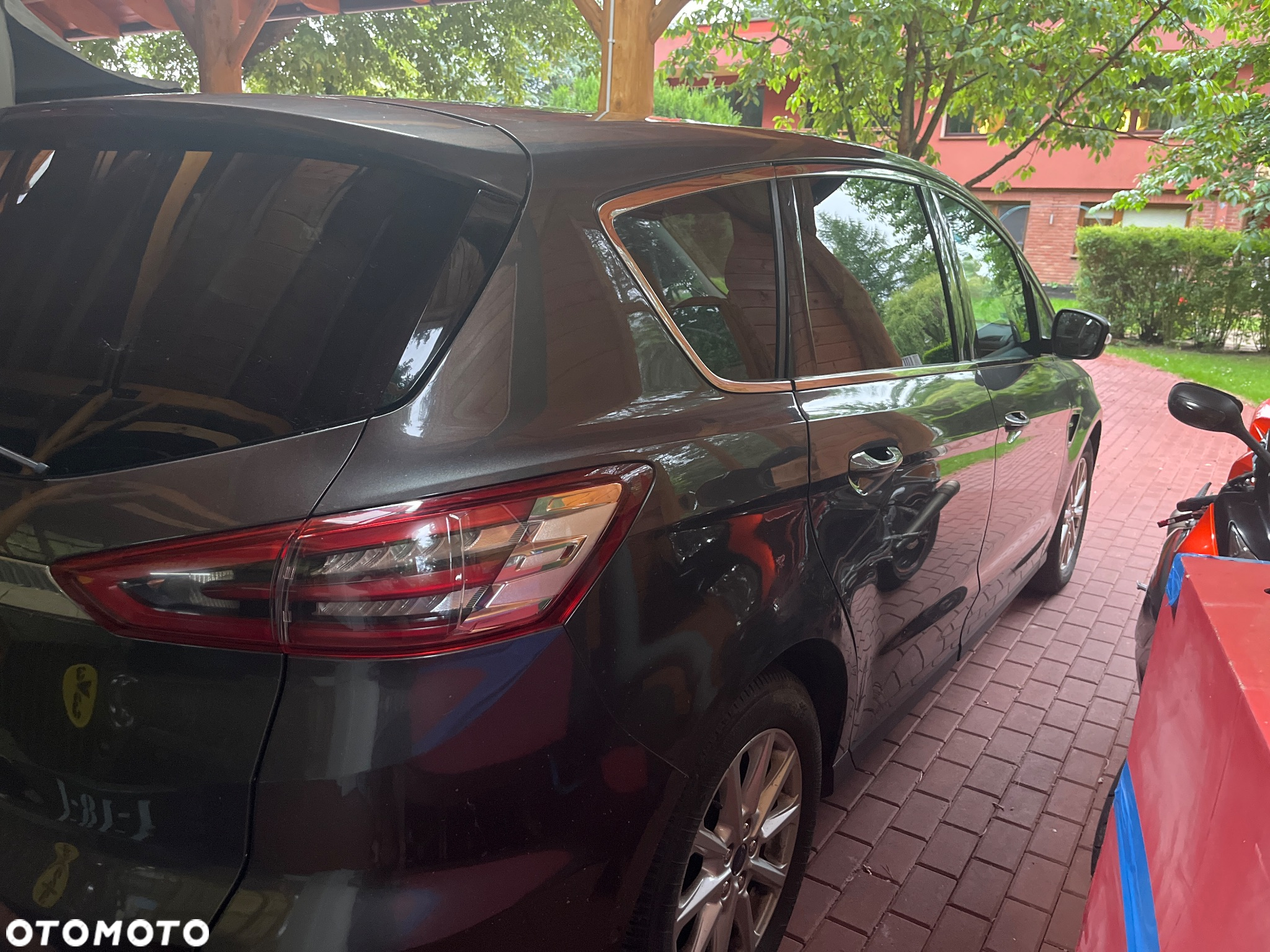 Ford S-Max 2.0 TDCi Titanium PowerShift - 6