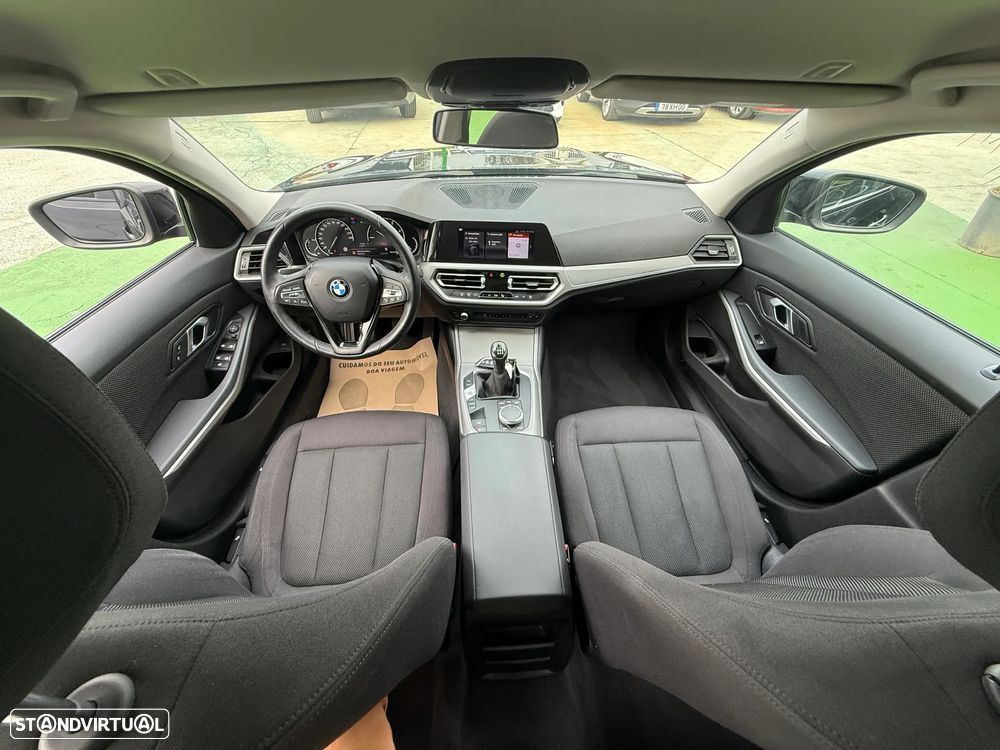 BMW 318 d Touring Advantage - 17