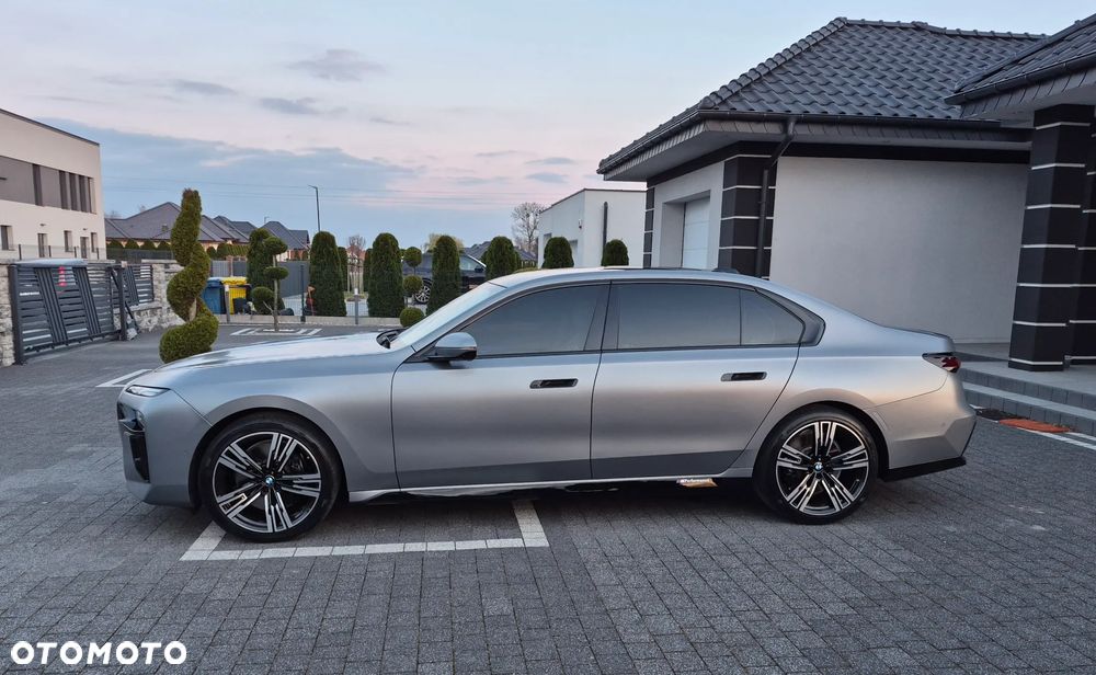 BMW Seria 7 740i - 9