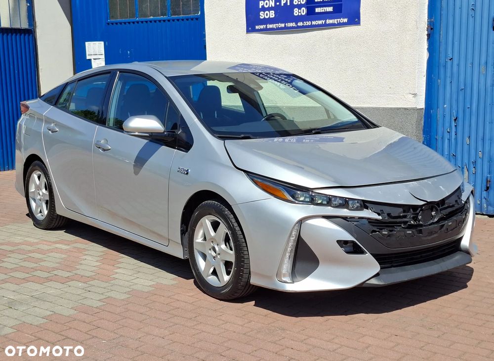 Toyota Prius - 3