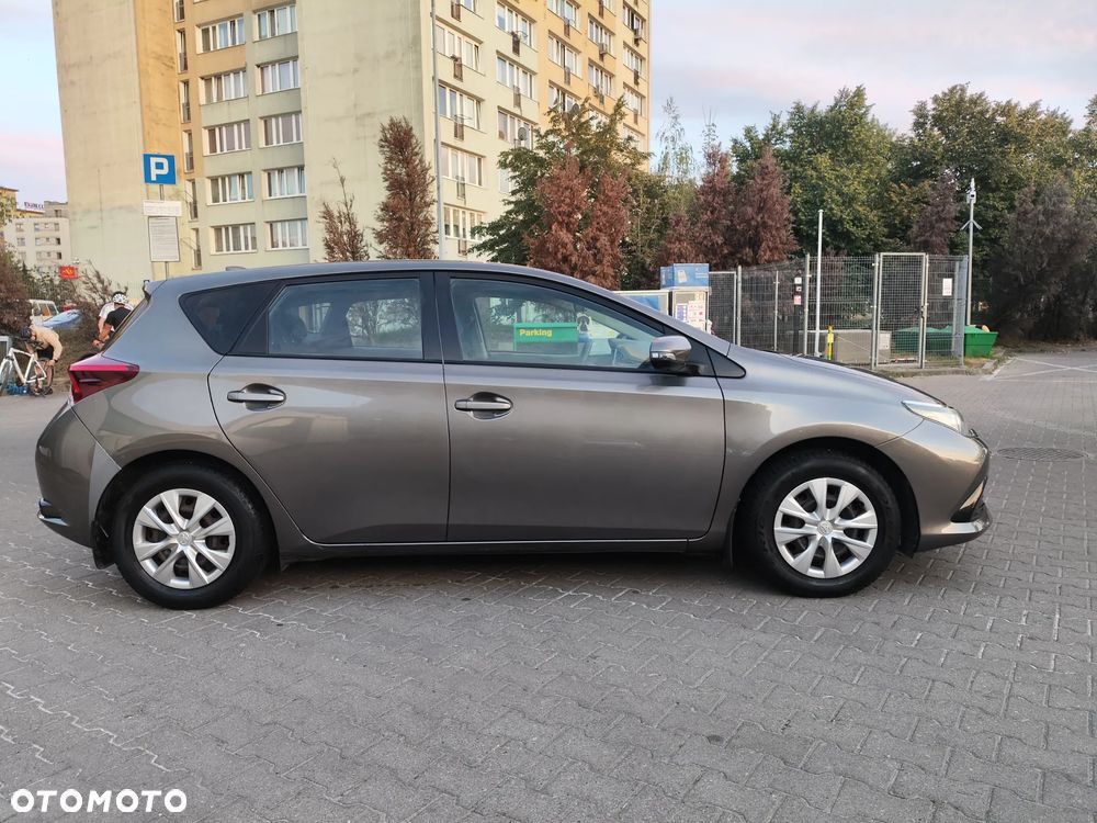 Toyota Auris 1.6 Active - 4