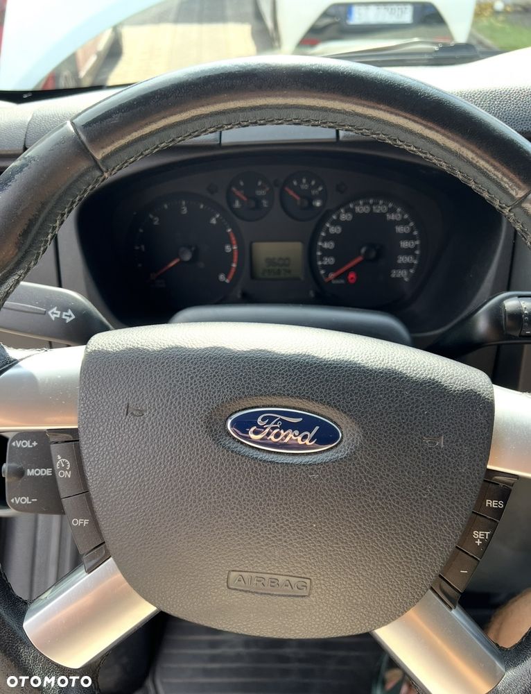 Ford Transit - 18