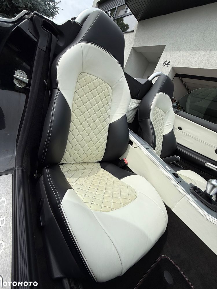 Chrysler Crossfire Black Line - 22