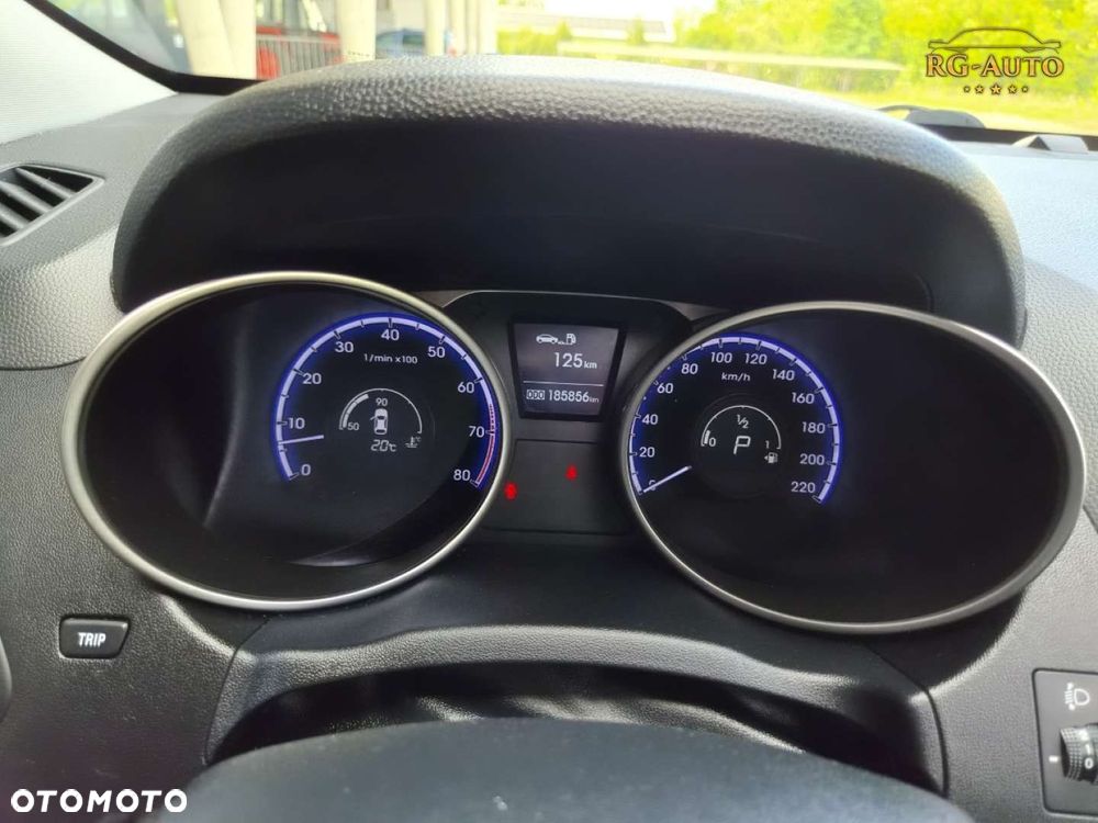 Hyundai ix35 - 40