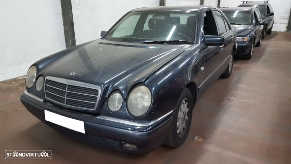 Para Peças Mercedes-Benz E-Class (W210) - 1