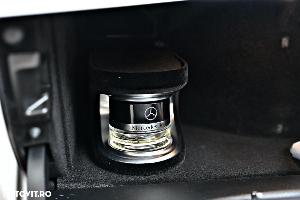 Mercedes-Benz E - 21