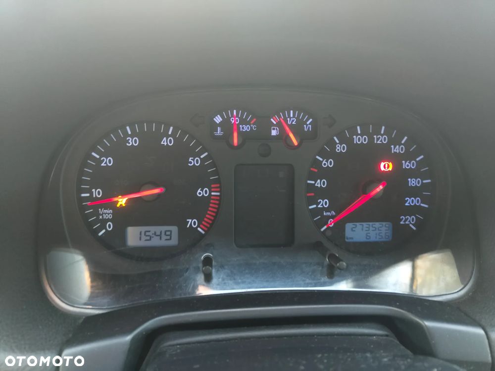 Volkswagen Golf - 25