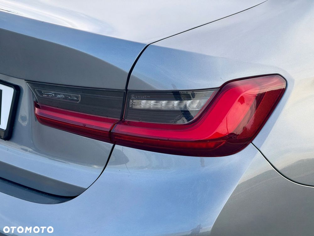BMW Seria 3 320d Edition M Sport Shadow - 6