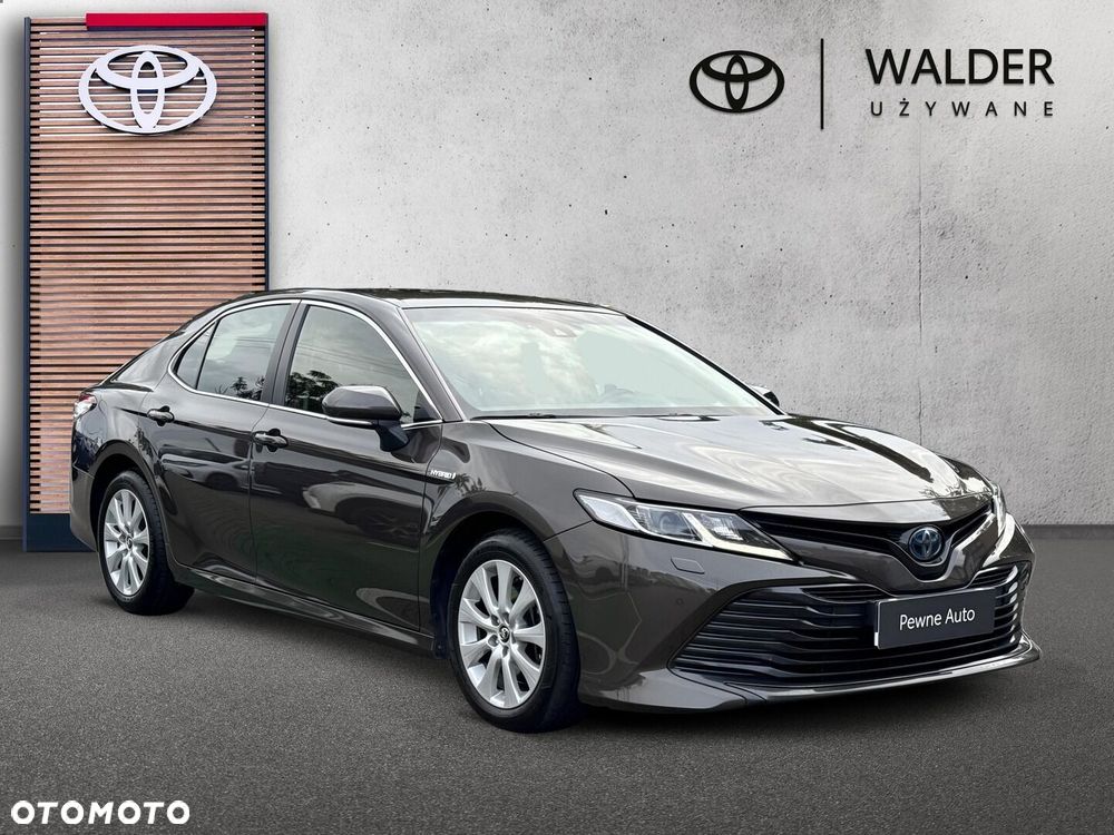 Toyota Camry 2.5 Hybrid Comfort CVT - 3