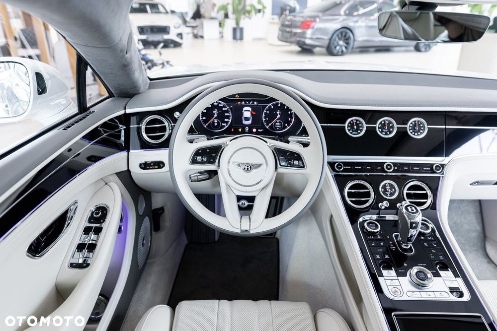Bentley Continental GT - 32
