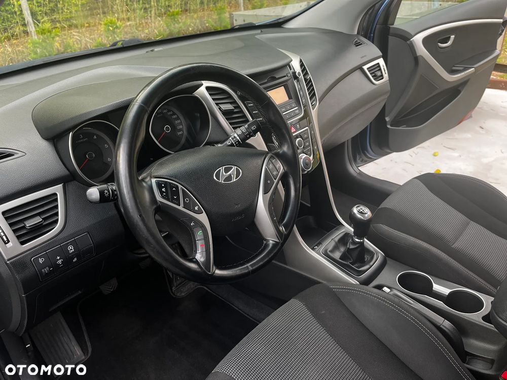 Hyundai i30 1.6 CRDi Comfort - 13