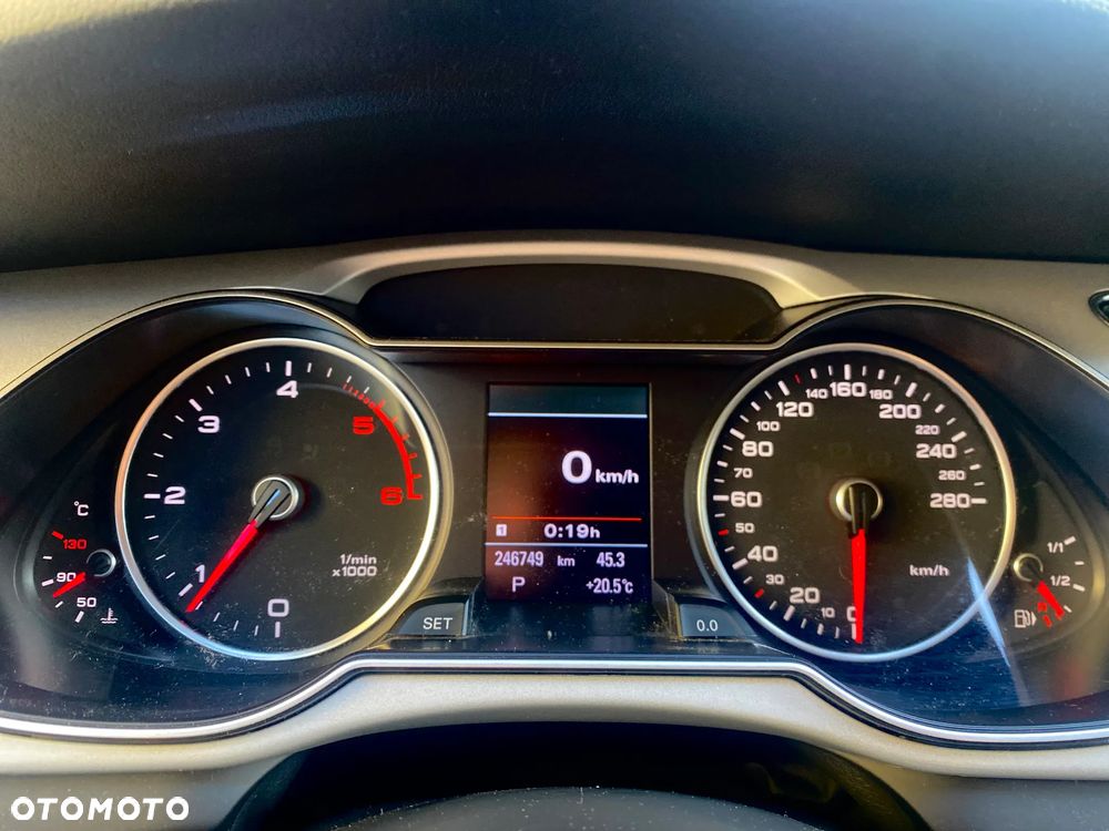 Audi A4 Avant 2.0 TDI S tronic - 17
