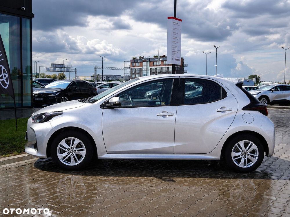 Toyota Yaris - 4