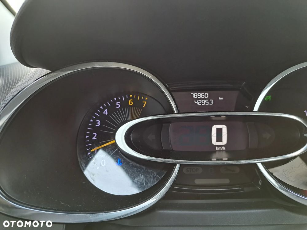 Renault Clio 1.2 16V Expression - 25