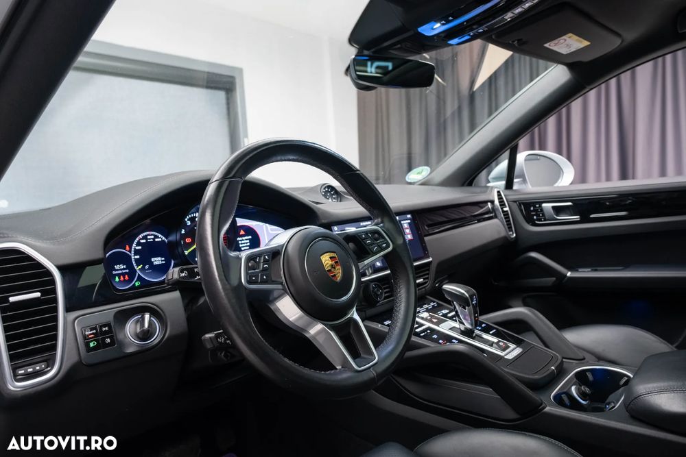 Porsche Cayenne Coupe E-Hybrid Tiptronic S - 24