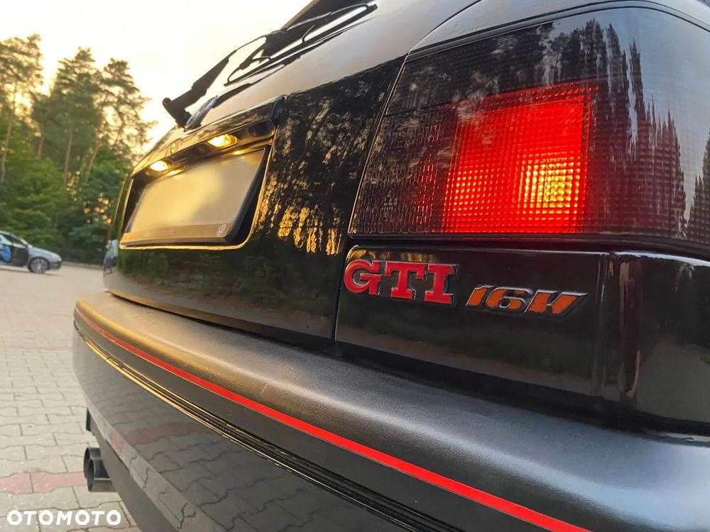 Volkswagen Golf - 10