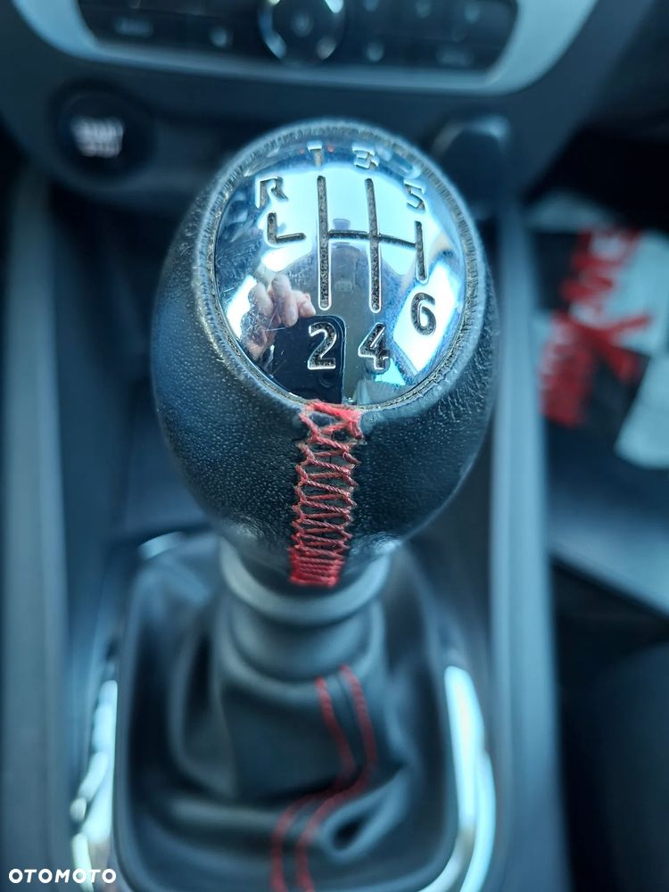 Renault Megane TCe 220 Start & Stop GT 220 - 4