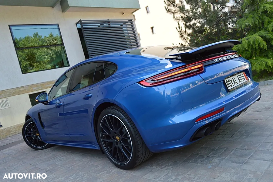 Porsche Panamera 4 - 7