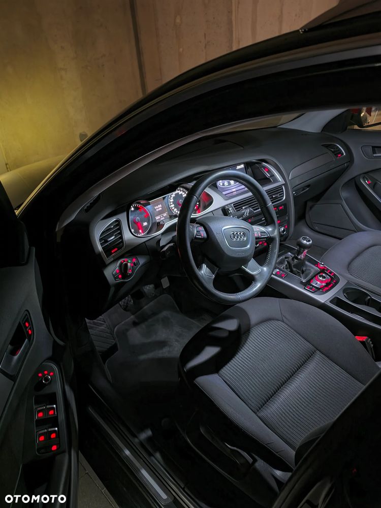 Audi A4 Avant 2.0 TDI - 15