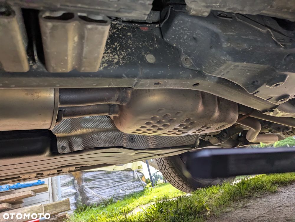 Land Rover Discovery IV 3.0 V6 SC HSE - 30