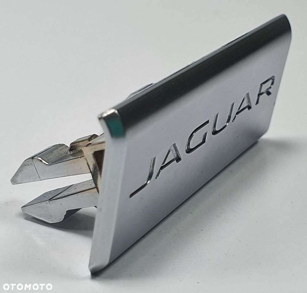 LOGO EMBLEMAT ZNACZEK JAGUAR XF X260 GX73-045F44-AA - 2