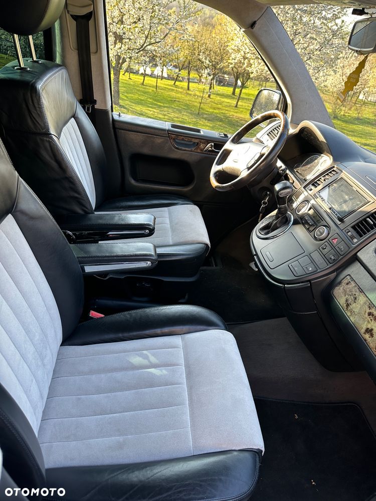 Volkswagen Multivan - 7