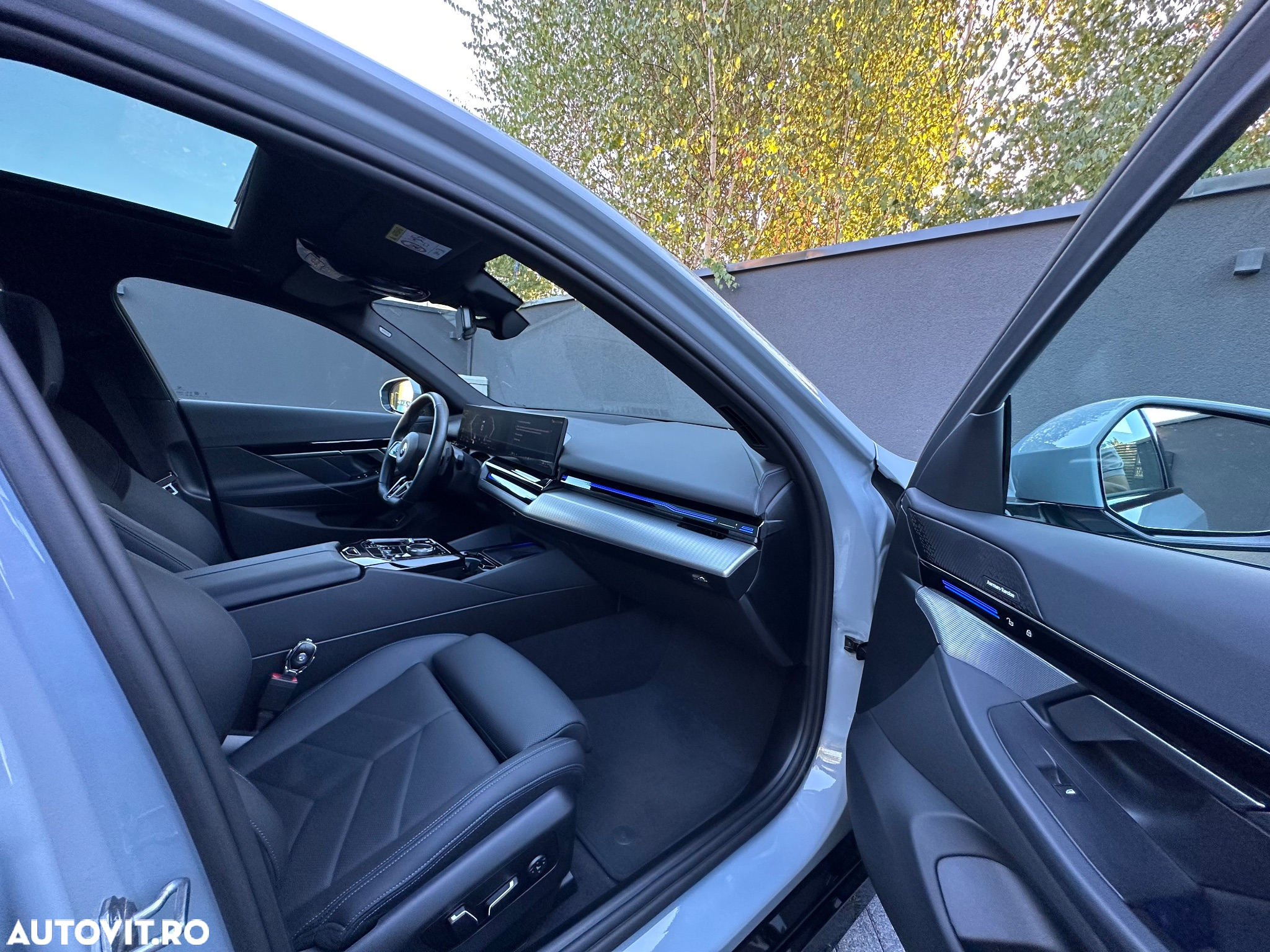 BMW Seria 5 520d xDrive AT MHEV - 8