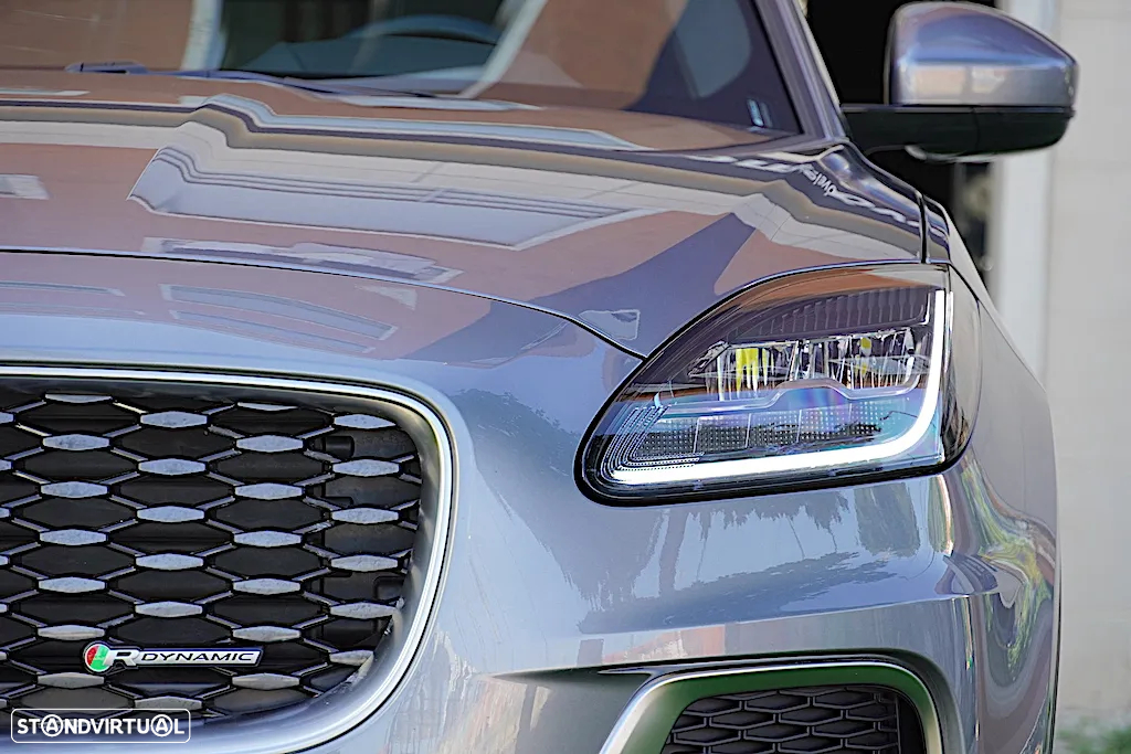 Jaguar E-Pace 1.5 P300e R-Dynamic S AWD Aut. - 5