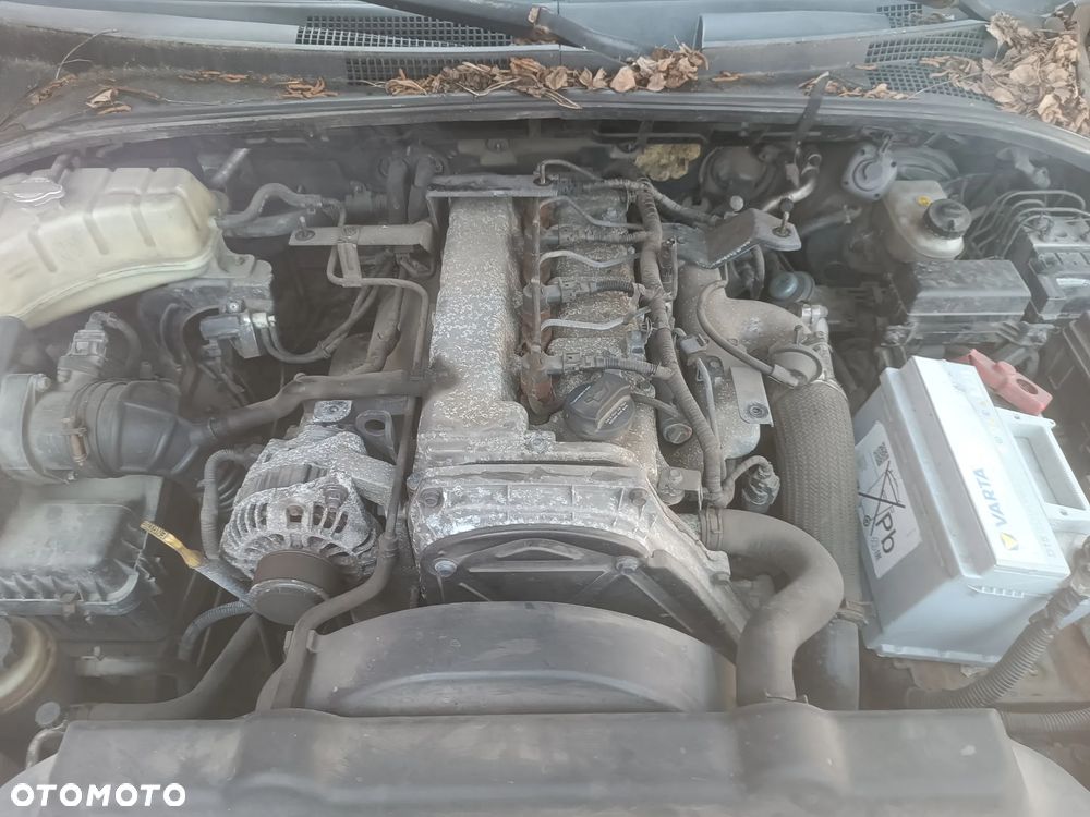 Kia Sorento 1 I 2.5 crdi - maska grill atrapa "bmw" - auto na części Częstochowa - 7