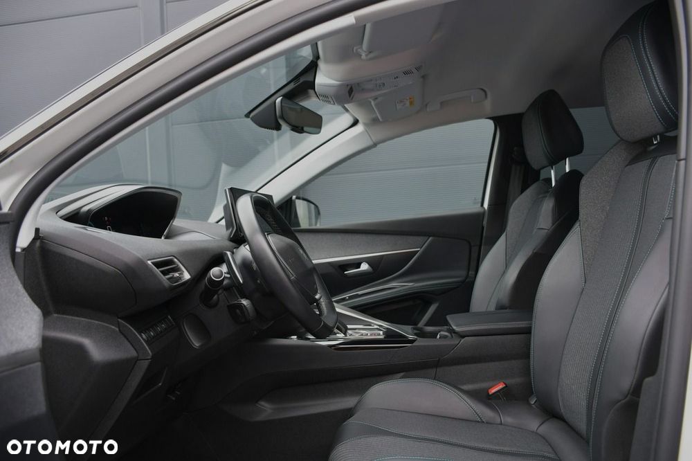 Peugeot 3008 1.6 PureTech Hybrid PHEV Allure Pack S&S EAT8 - 16