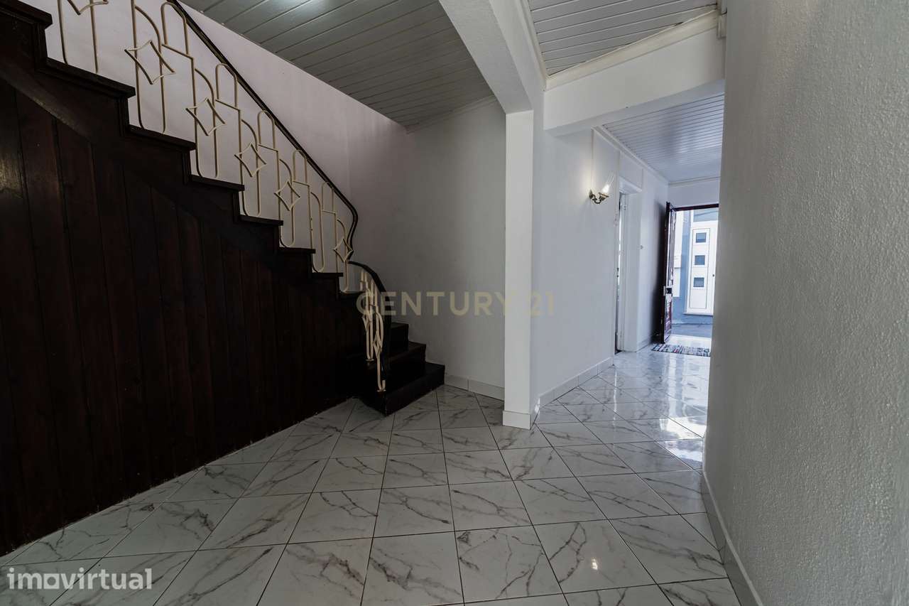 Moradia T3 com Terraço e Vista Mar em Santa Cruz, Lagoa - Grande imagem: 5/30