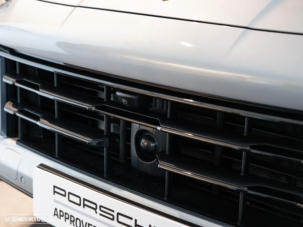 Porsche Cayenne E-Hybrid — fotografia 14