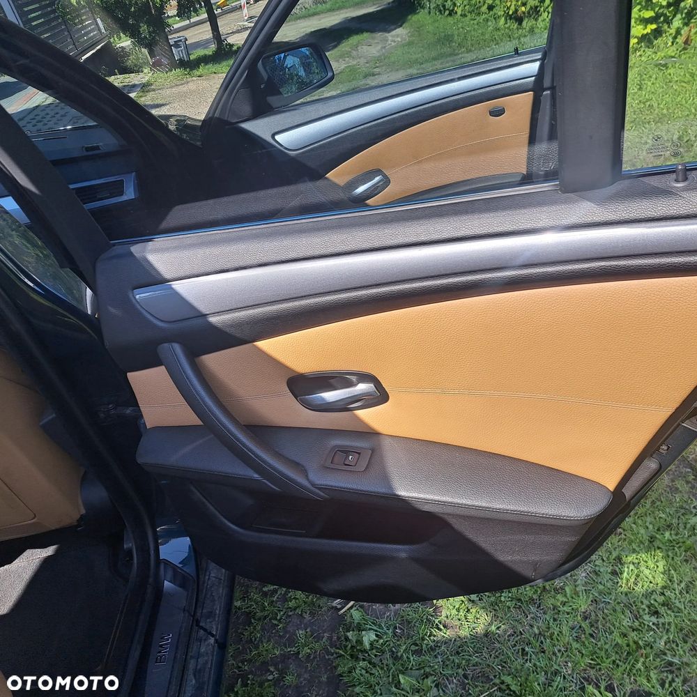 BMW Seria 5 520d - 7