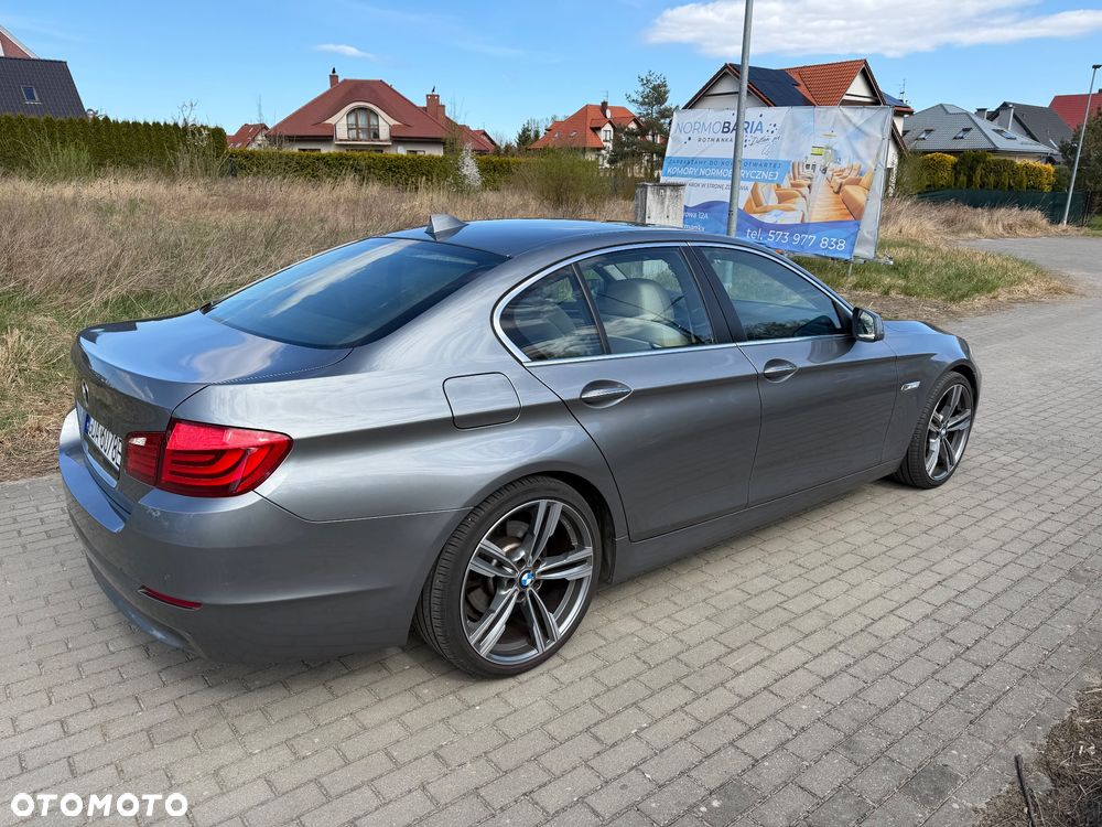 BMW Seria 5 523i - 4