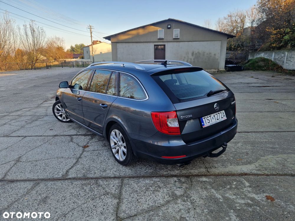 Skoda Superb 2.0 TDI 4x4 Elegance - 5