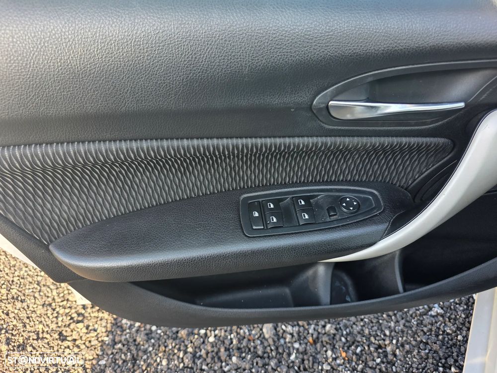 BMW 116 d Line Sport - 14