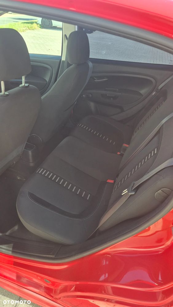 Fiat Grande Punto - 11