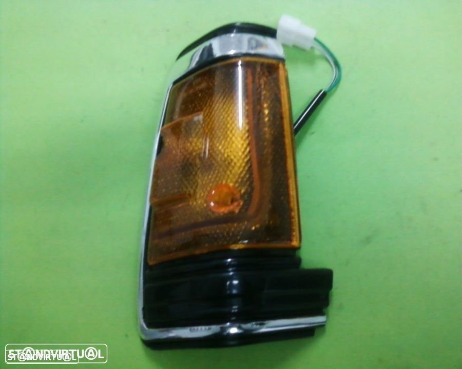 farolim de pisca datsun 720 5v 1983-1986 (NOVOS) - 1